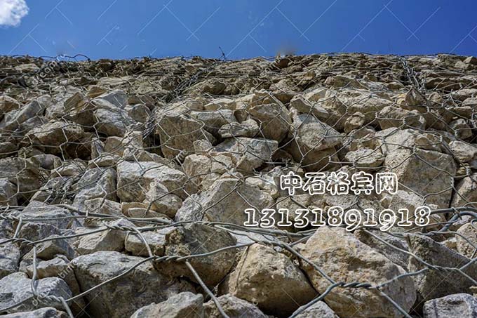 護(hù)坡雷諾護(hù)墊報(bào)價(jià)、生產(chǎn)廠(chǎng)家13131891918